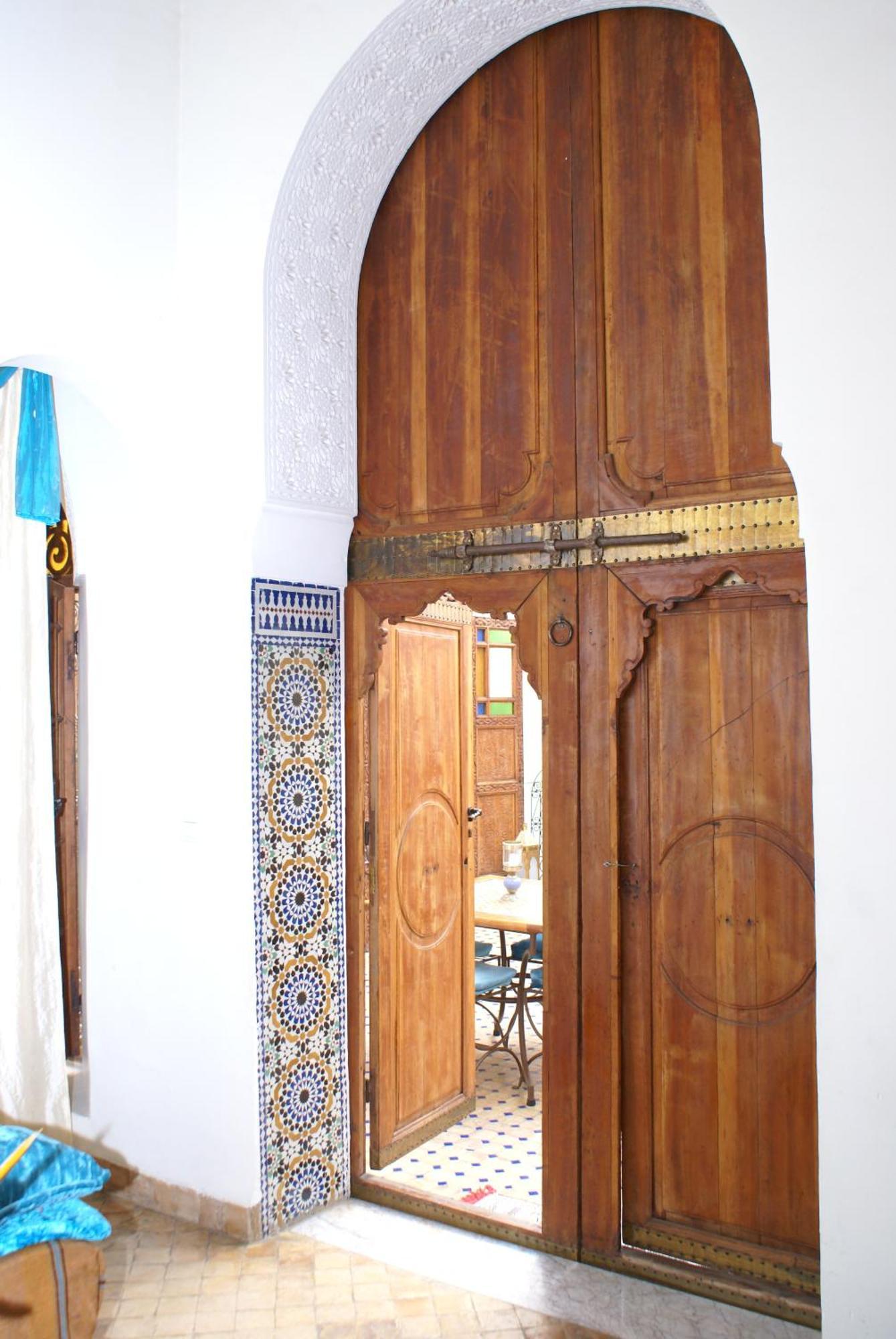 Riad Attarine Фес Екстериор снимка