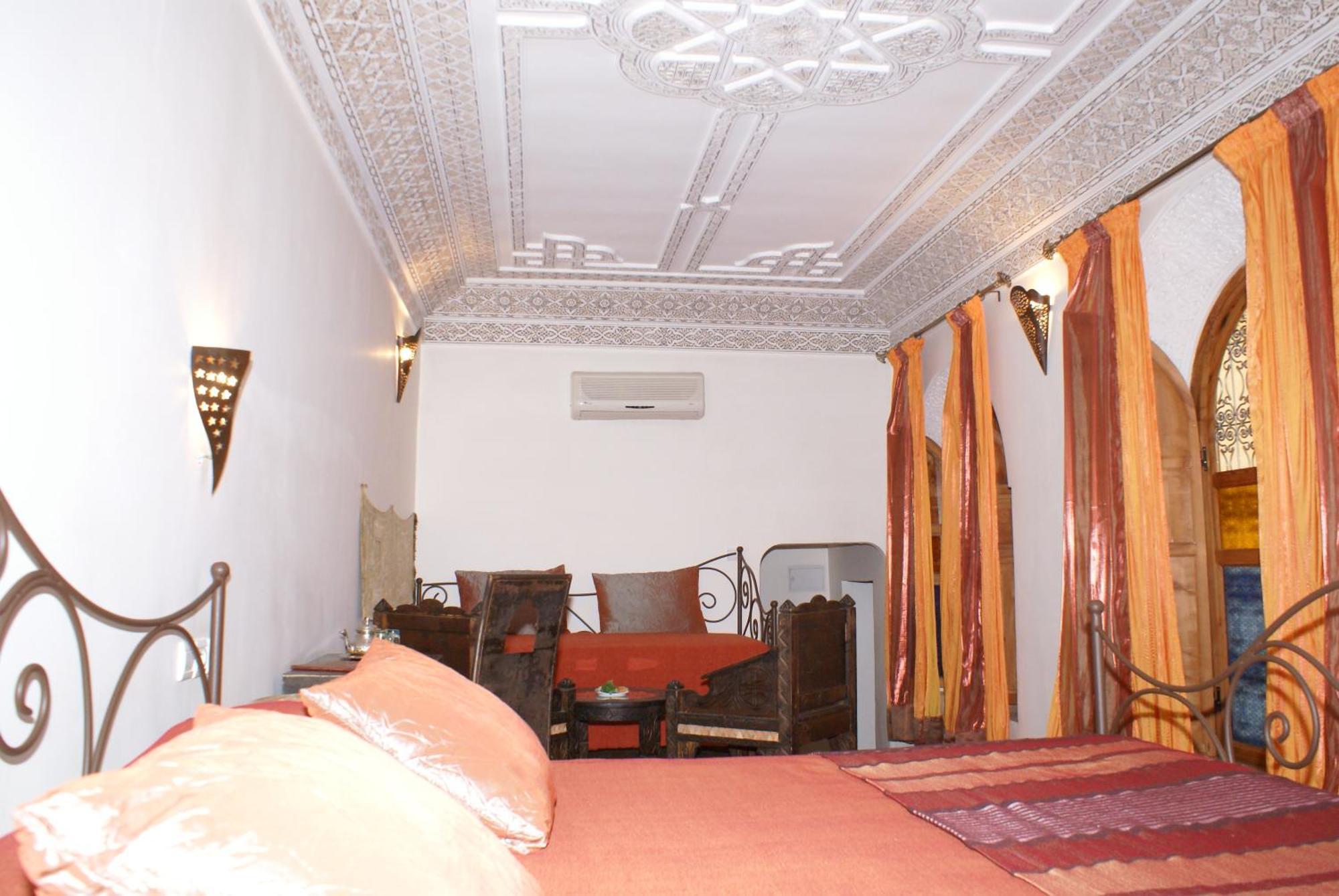Riad Attarine Фес Екстериор снимка