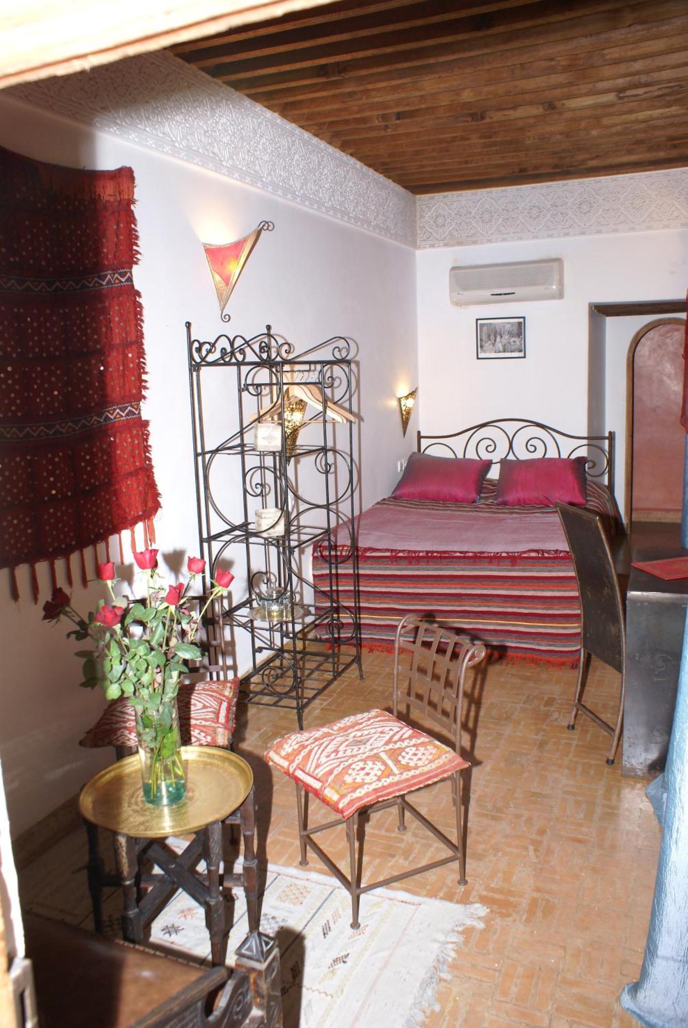 Riad Attarine Фес Екстериор снимка