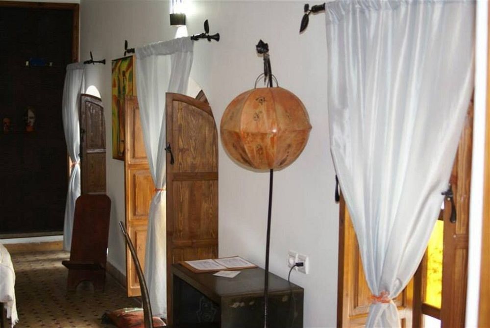 Riad Attarine Фес Екстериор снимка